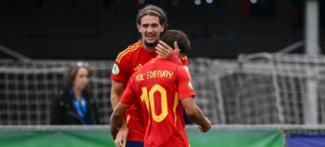 Yarek sigue en modo goleador en el empate de España sub-19