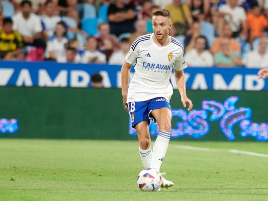 La prisa que tiene el Real Zaragoza con Aguado no la tiene el Elche, que no contempla incluir a John