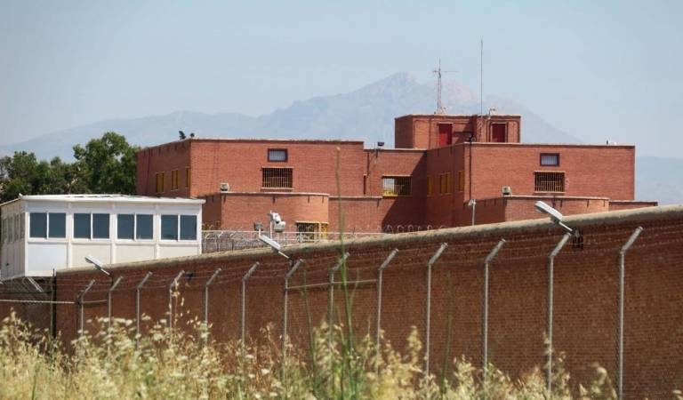 Un preso agrede a otro y propicia un 'levantamiento' frente a represalias en la prisión de Fontcalent