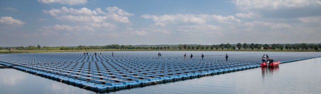 Isigenere, de Beneixama, pone su tecnología para plantas solares flotantes en Países Bajos