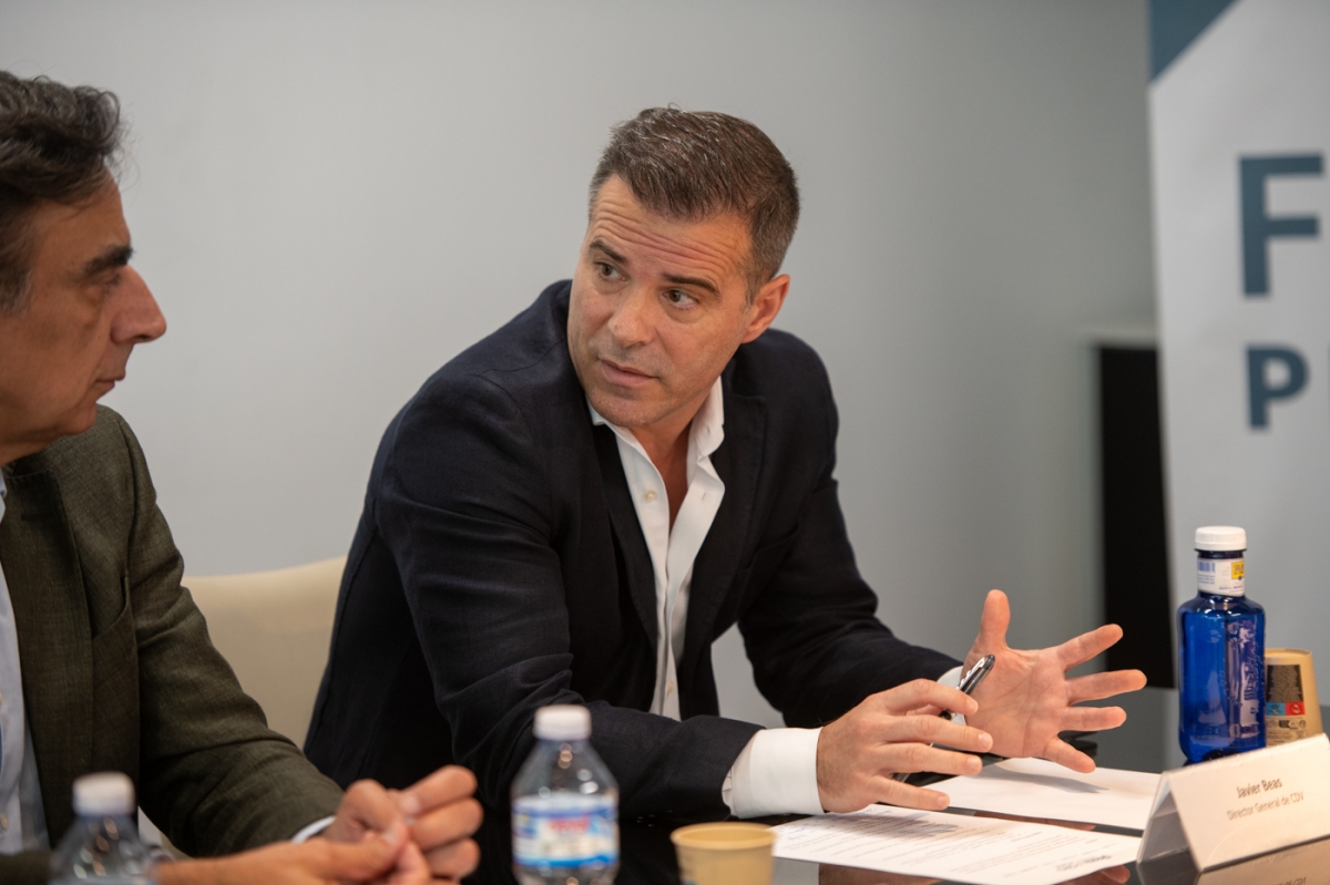 El desayuno de Foro Plaza Hacia una industria inteligente y conectada, en Alicante.