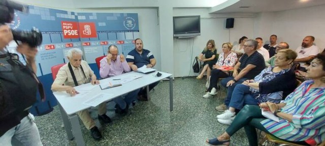 El PSOE de Alicante destaca la retirada de las vías del litoral como 'hito histórico'