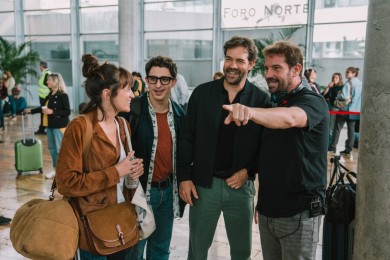 La comedia valenciana 'El último mono' o 'La ventana abierta' encabezan los estrenos de agosto
