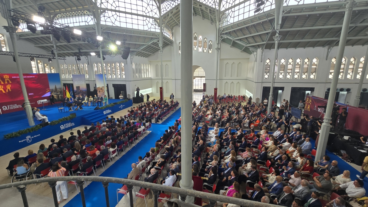 Todas las imágenes del Día de la Región: reconocimientos, emoción y orgullo