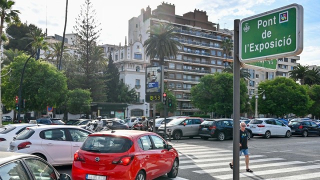 Los atropellos se reducen un 8% en los 20 cruces de València donde se ha eliminado el ámbar intermitente