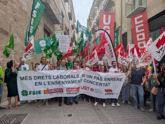 Educación sube la oferta de jubilación parcial de la concertada, pero los sindicatos la ven 