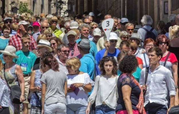 ¿Se puede frenar el turismo?