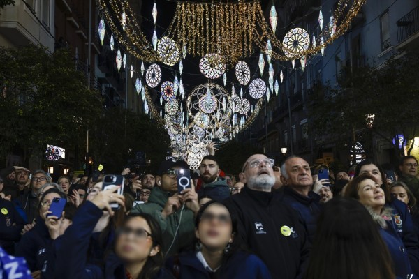 Abierto el plazo para que las comisiones falleras soliciten ayudas a contratación de bandas e iluminación