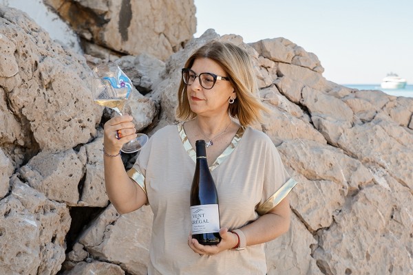 Bodega Teulada: cuando el Mediterráneo sopla entre viñas