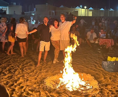 Estos son los espacios habilitados en dos playas de El Campello para las hogueras de la Noche de San Juan