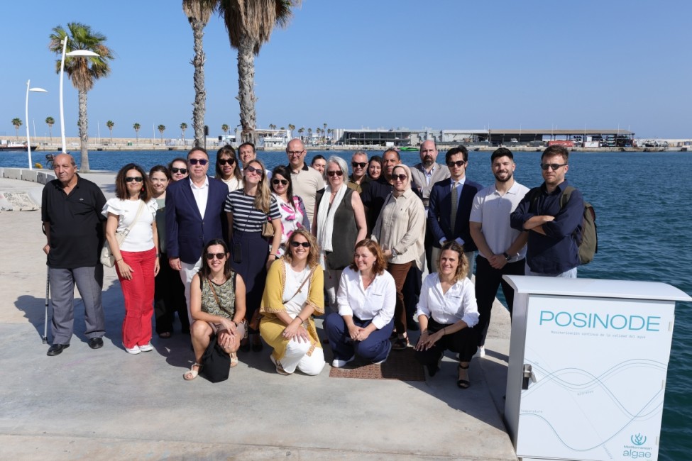 Foto de grupo tras la implantación del sistema POSINODE. - 