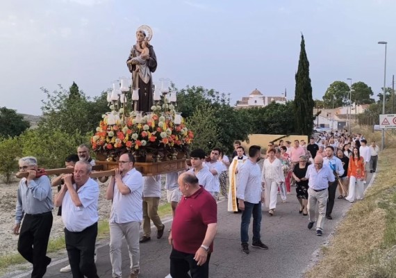 Tallante celebra tres días de fiestas con gastronomía, música y tradición