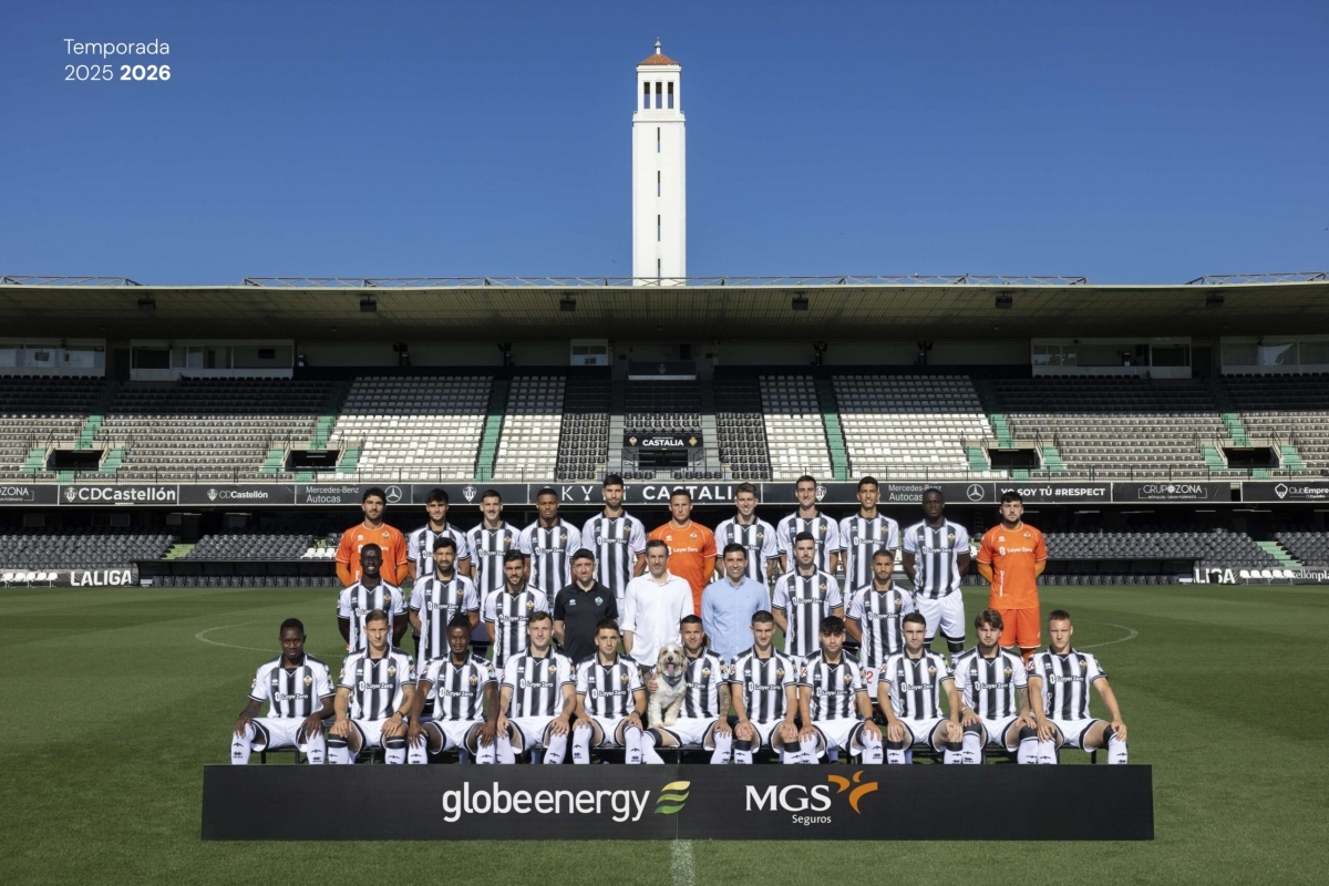 Plantilla, directiva y cuerpo técnico del CD Castellón 25/26.
