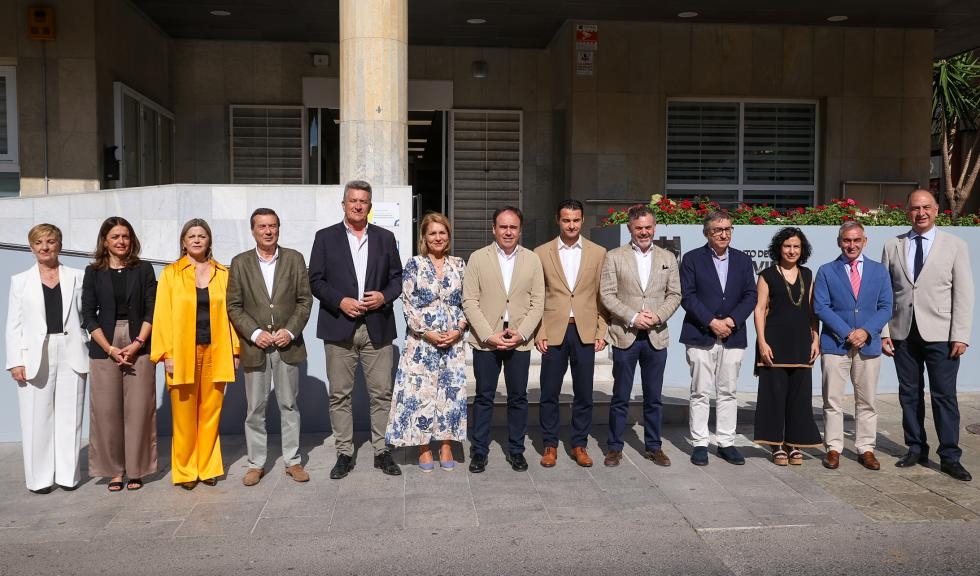 Pérez Llorca anuncia en Torrevieja un plan para climatizar las aulas y reformar los centros educativos