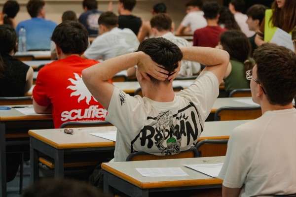 El 95,23 % de los estudiantes de la Comunitat Valenciana aprueba la PAU de 2026