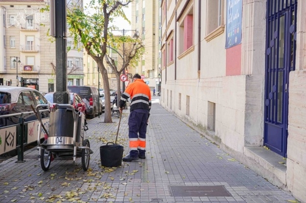 FCC Medio Ambiente seguirá al frente de la basura en Alcoy y Actúa-Gestaser se alza con la limpieza viaria