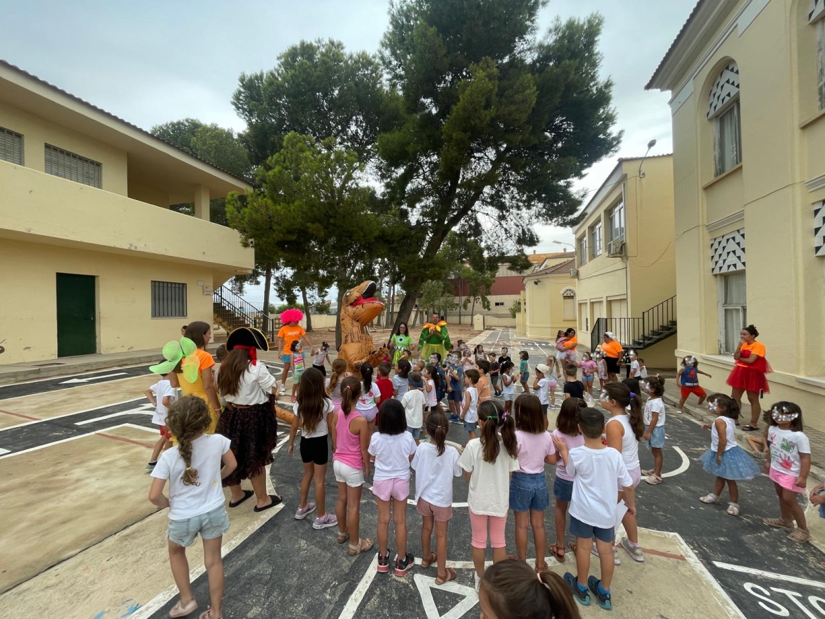 Imagen de archivo de una escuela de verano. - Foto: AYUNTAMIENTO DE RIBA Imagen de archivo de una escuela de verano.