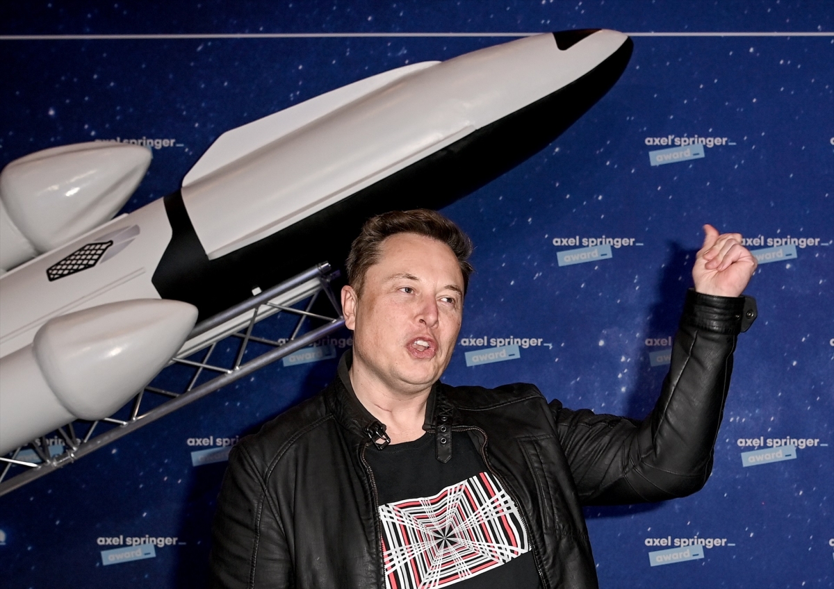 SpaceX debuta a 150 dólares, con una subida del 11%