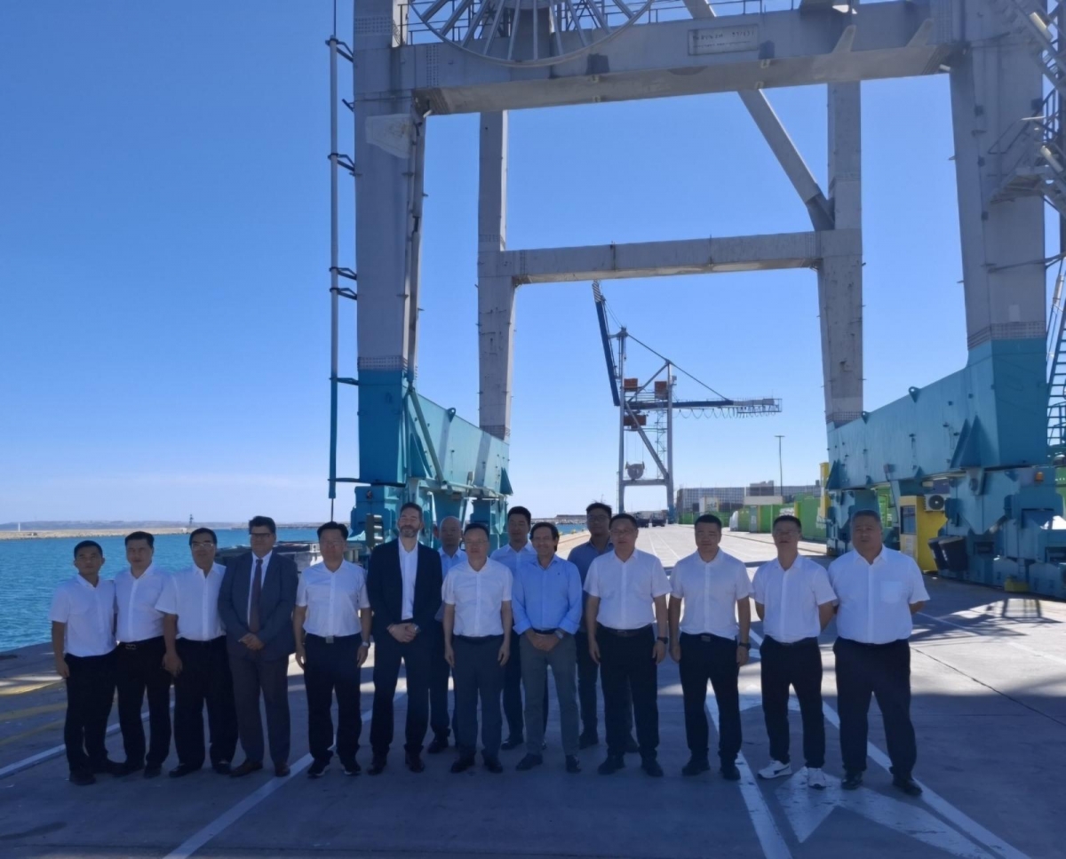 El Puerto de Alicante y Yunfu exploran nuevas oportunidades de cooperación económica y logística