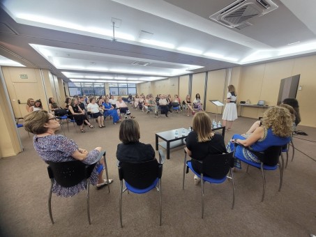 Murcia reúne a empresarias y emprendedoras en un encuentro para impulsar nuevas oportunidades de negocio