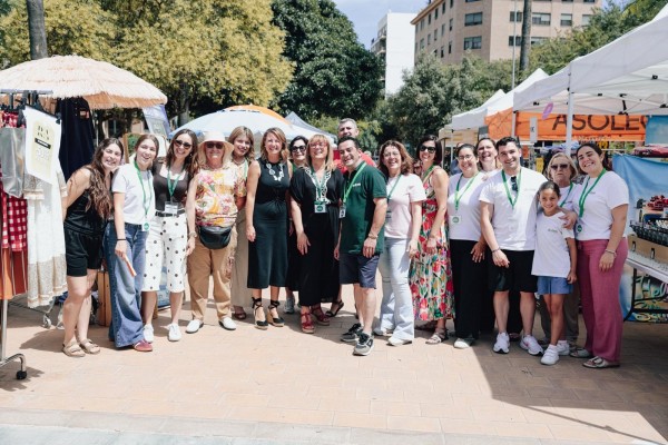 Castelló muestra los productos y servicios de los comercios tradicionales del Raval en el Forn del Pla