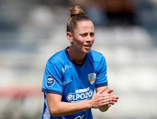 La centrocampista Encarni Jiménez renueva con el Alhama ElPozo para Primera RFEF Femenina