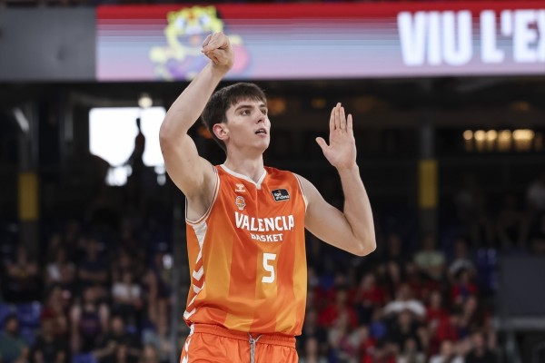Sergio de Larrea, en la lista de entradas adelantadas al 'draft' de la NBA