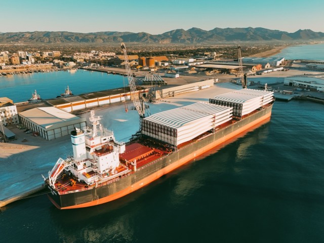 PortCastelló visibiliza en Breakbulk Europe su potencial logístico para la carga especial