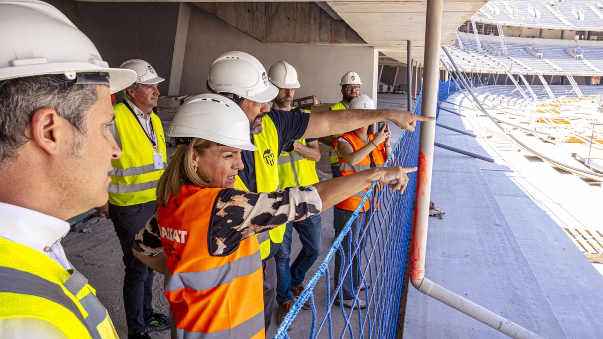 La Generalitat Valenciana realiza una visita institucional al Nou Mestalla para conocer de cerca el proyecto en materia de seguridad y salud