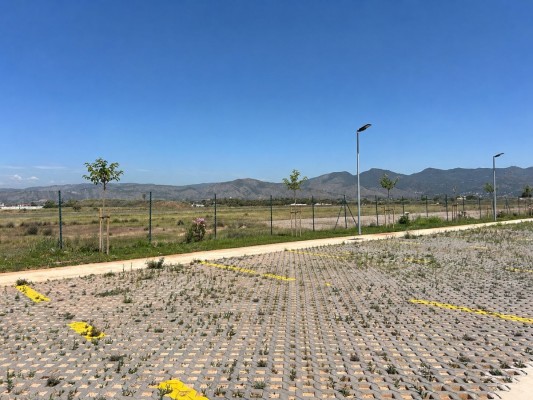 Castelló habilita el parking de Ferrandis Salvador solo para coches y motos y abre el bus de la Marjalería