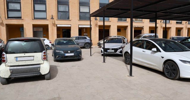 Catarroja suma 826 vehículos tras la Dana y renueva su parque móvil con más híbridos y eléctricos