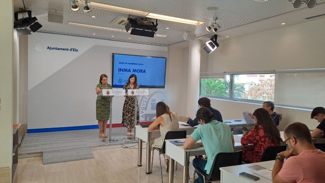 Elche modifica el reglamento del Consejo Municipal de la Mujer: más simple y más colectivos