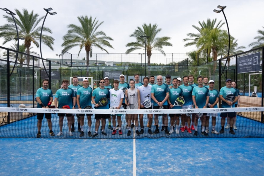 Claudia Fernández, Jairo Bautista Y Iago Fuertes, protagonizan el torneo amistoso de pádel del II The Open Valencia
