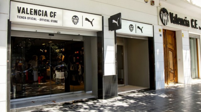 El Valencia CF sacará a la venta la primera equipación 2026-2027 esta semana