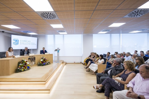 El Colegio de Castellón celebra el Día del Médico con un homenaje a la profesión y la trayectoria colegial