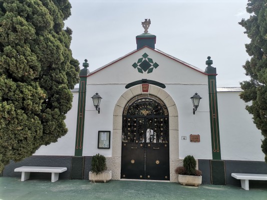 Condenado un técnico municipal de Calp por exhumar un cadáver para enterrar a su abuela