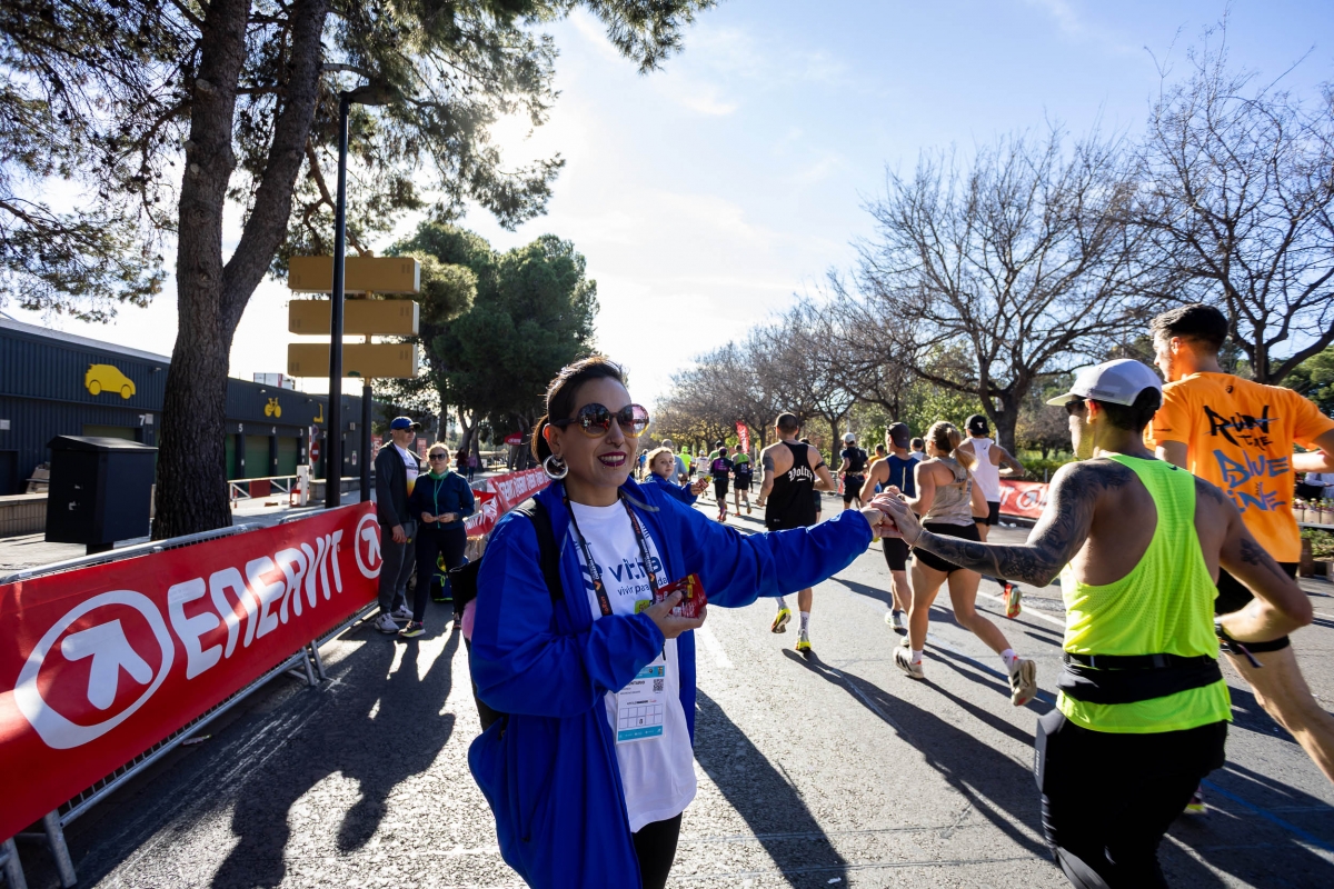 Abiertas las inscripciones al voluntariado del Medio y Maratón Valencia 2026 