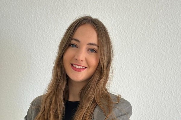 La doctoranda de la UJI Carla Piqueres gana en un concurso de divulgación de la tesis en redes sociales