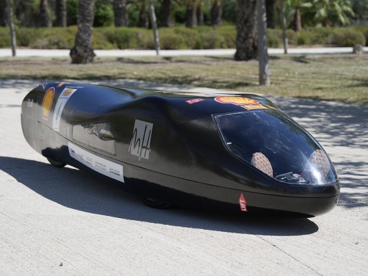 La UMH aspira al podio de la carrera ecológica Shell Eco-Marathon con el Dátil 26