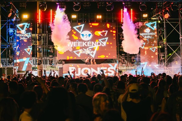 El Weeekend DJ Fest da la bienvenida al verano en el Puerto de Cartagena con Sofía Cristo y Tony Aguilar
