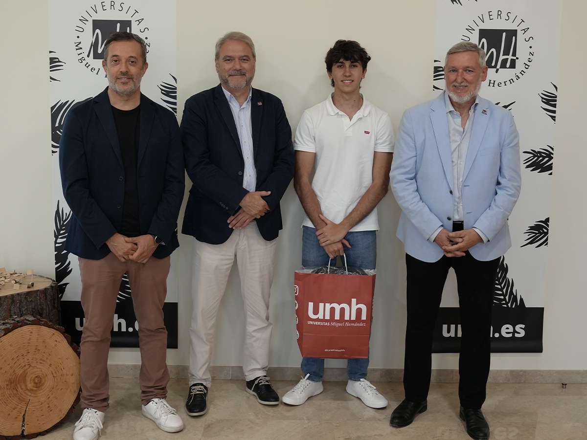 Ricardo Regalado, el alumno con la nota de acceso más alta a la universidad de la Comunitat, estudiará Medicina en la UMH