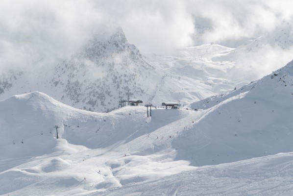 Aramón, Astún y Candanchú ponen a la venta el abono de temporada Ski Pirineos con un 25% de descuento