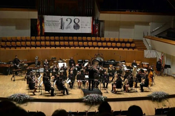 Finaliza el ciclo 'Bandas en el Auditorio' con la actuación de las asociaciones Villa de Bullas y Euterpe de Santomera