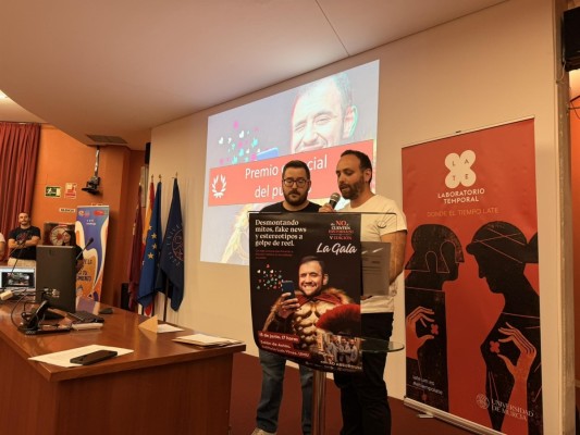 Alumnos de IES La Florida de Las Torres, IES Sanje de Alcantarilla y Maristas de Murcia ganan el concurso '¡Que no te cuenten historia(s)!'