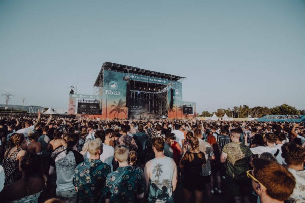 Arranca la 28ª edición del FIB con un cartel que abarca pop, indie, rock y electrónica en 5 escenarios