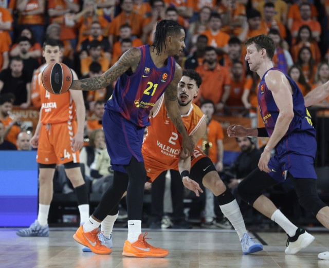 El muy anotador Valencia se mide al Barça, el equipo que le ha dejado con menos puntos