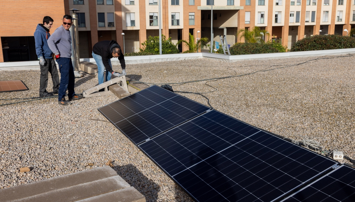 Más que placas solares: formación en las aulas que ayuda a reconstruir el futuro tras la Dana