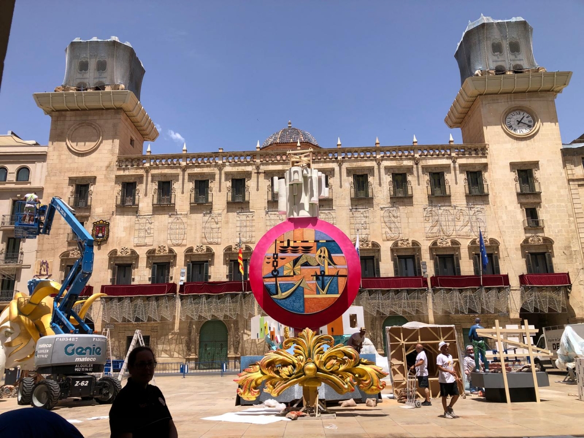 Les Fogueres elevan la ocupación al 88% con el reto de superar los 1,5 millones de visitas
