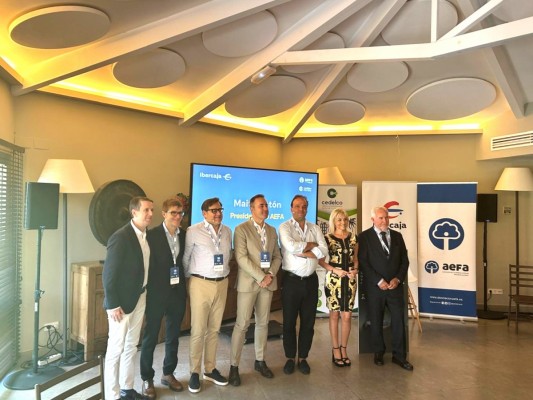 Aefa, Cedelco e Ibercaja analizan la situación geopolítica y la IA con oportunidades para pymes de Alicante