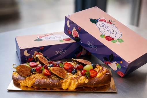 Las tradicionales Cocas de Sant Joan regresan a los hornos valencianos con nuevas propuestas artesanas